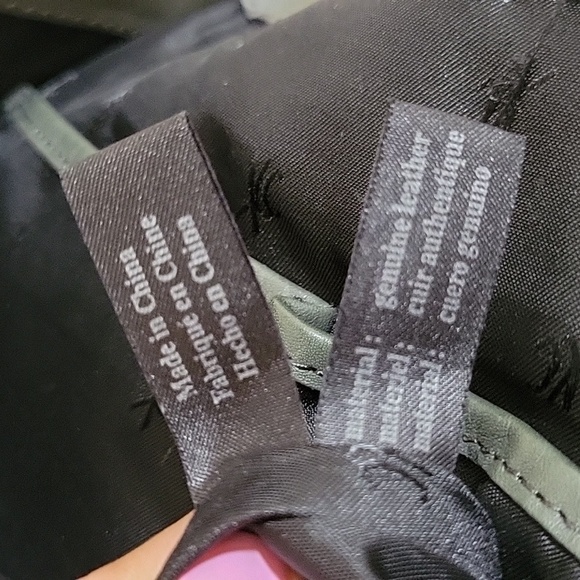 KENNETH COLE 🥰EXTRA LARGE 😍BLACK LEATHER TOTE BAG 🖤🐢 - Picture 10 of 16
